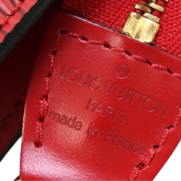 Louis Vuitton Epi RED leather Pochette - Picture 7 of 8